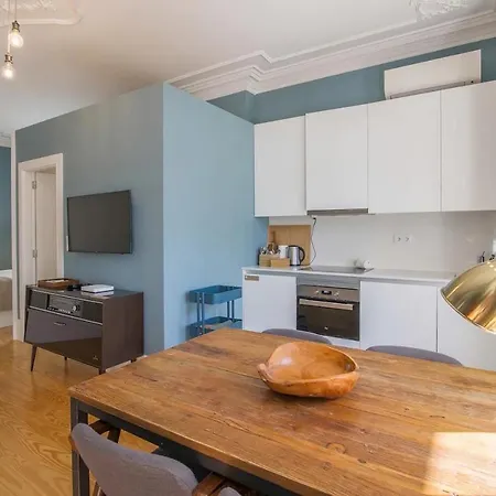 Location With Garden & Equipped Kitchen * Porto