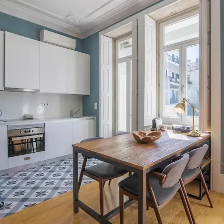 Location With Garden & Equipped Kitchen * Porto