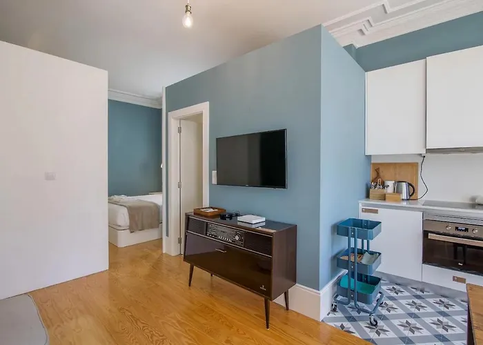 Location With Garden & Equipped Kitchen Lejlighed Porto