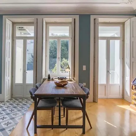 Location With Garden & Equipped Kitchen Appartement *