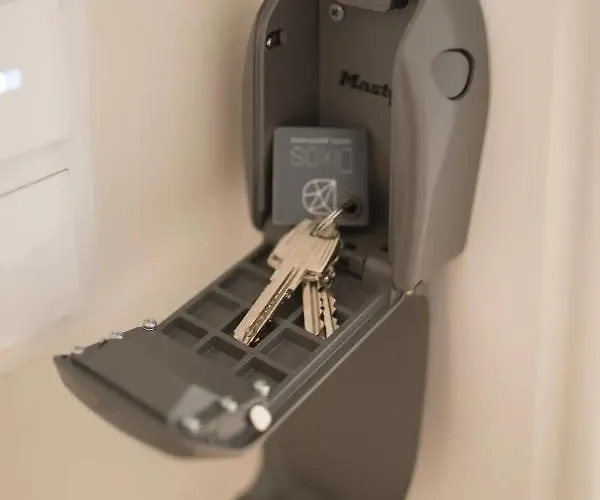 Location With Garden & Equipped Kitchen Apartament *